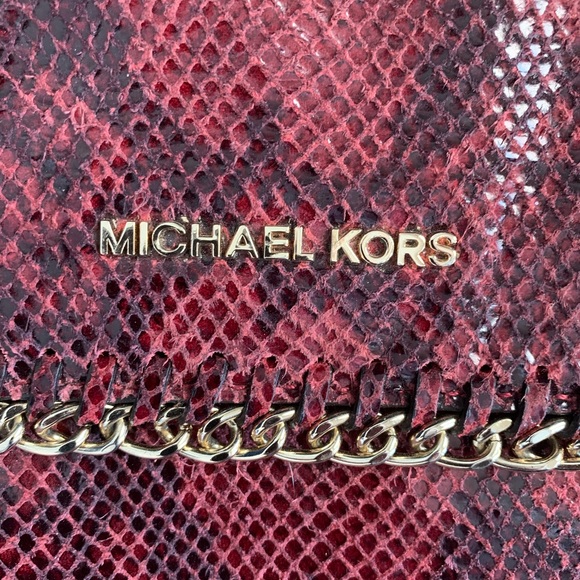 Michael Kors burgundy snakeskin clutch - Picture 2 of 8